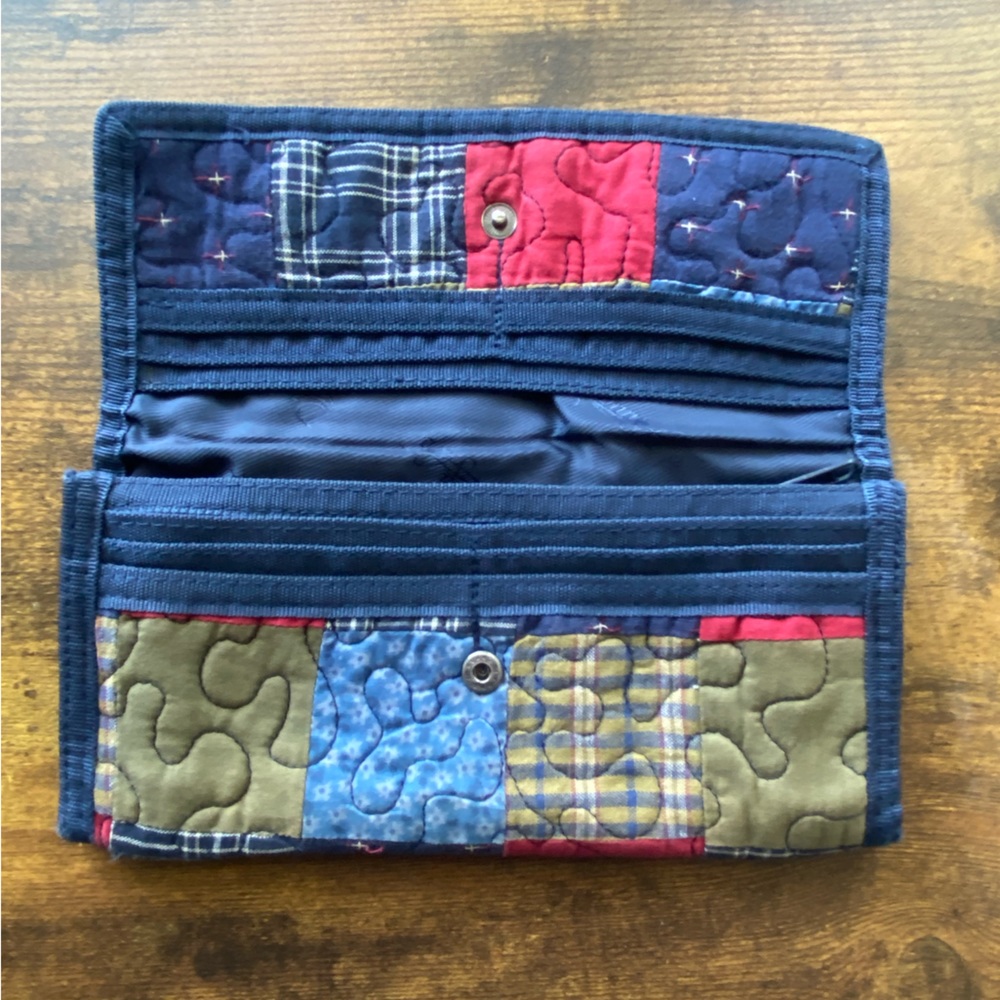 DSQ Quilted Wallet - Picture 3 of 8